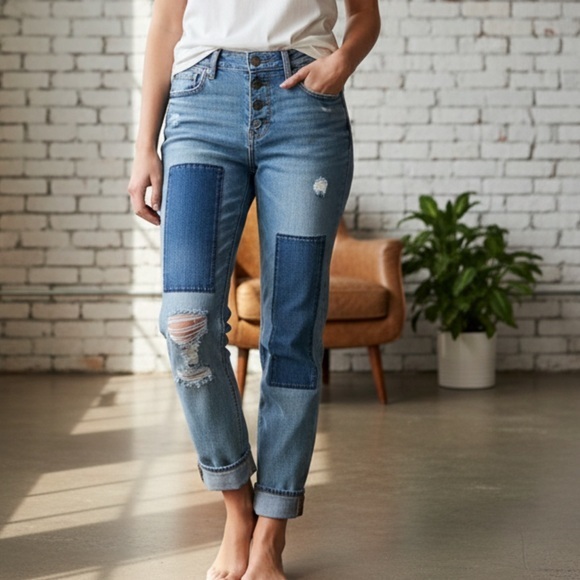 American Eagle Outfitters Denim - ✨NEW Stylish Blue Patchwork Women Jeans